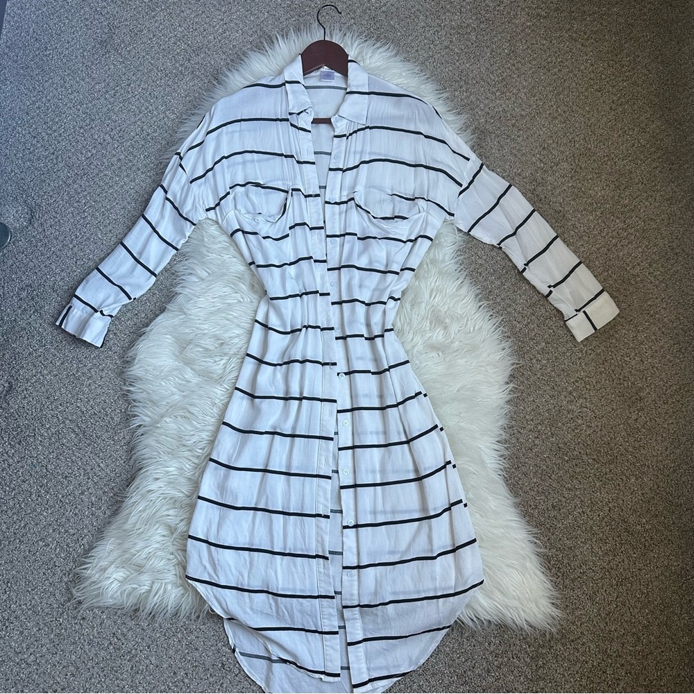Esley White and Black Striped Long Sleeve Shirt Dress
